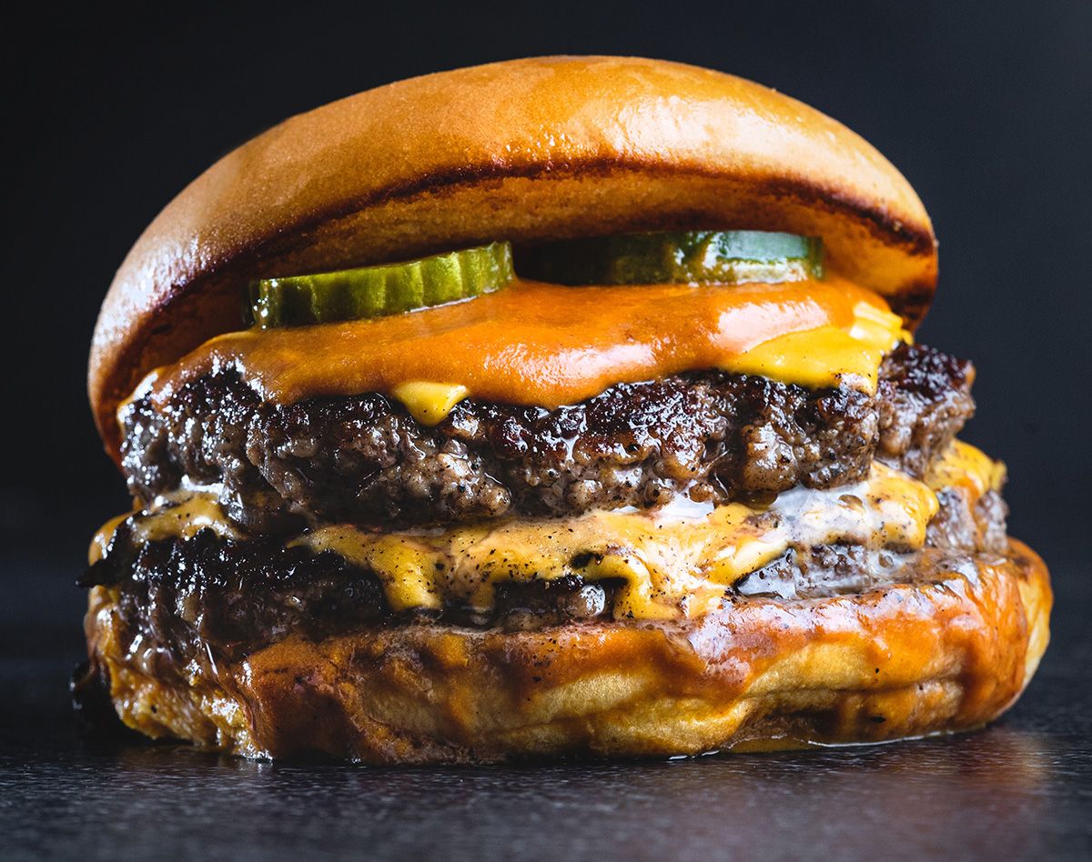 smash-burger-eiliv-aceron-unsplash-elle-gourmet-1669736023